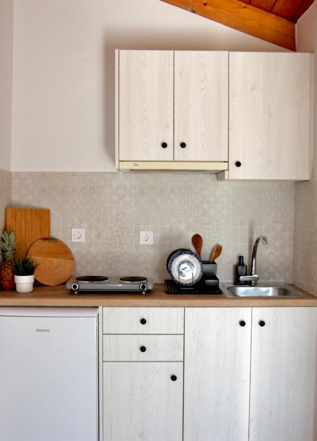 Cozy Flat At Regina Apartments اليكاناس المظهر الخارجي الصورة